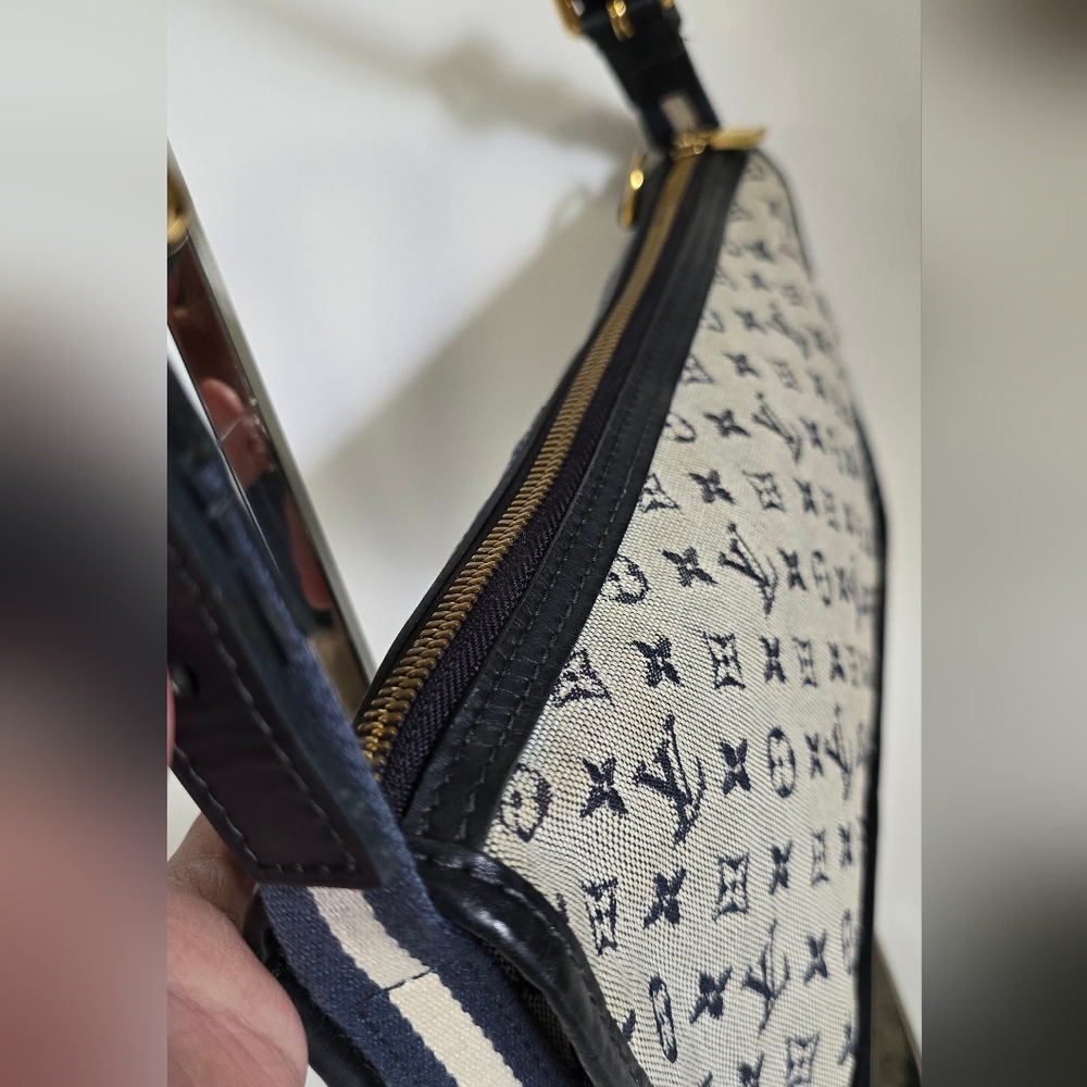 Louis Vuitton Mini Lin Kathleen Pochette - Picture 5 of 15